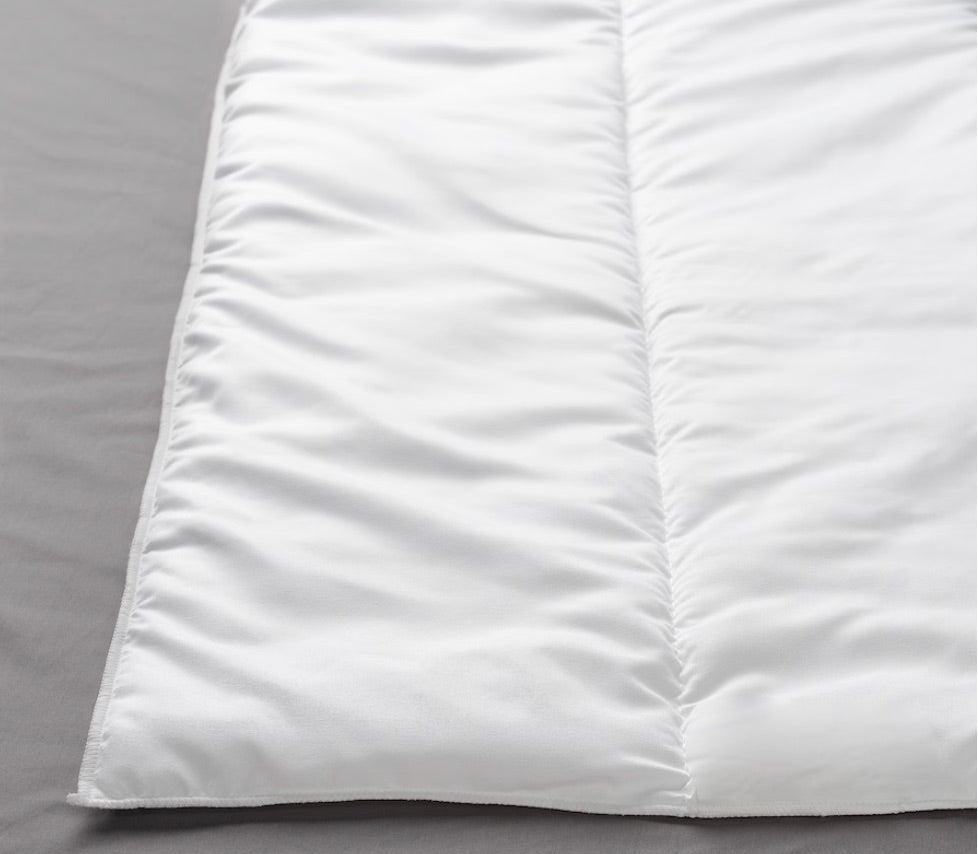 Comfy Comforter: Silky