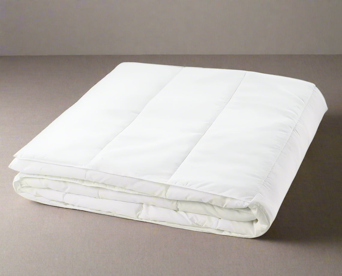 Comfy Comforter: Silky