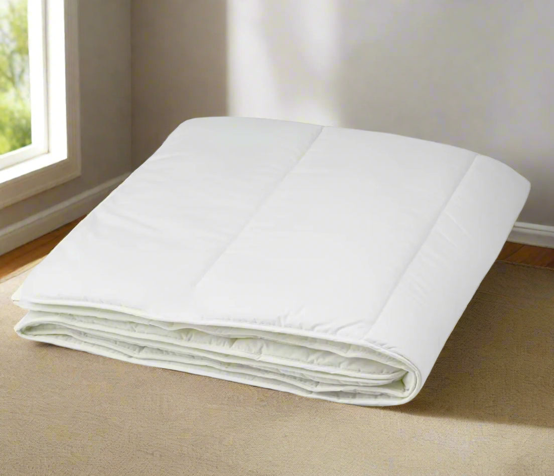 Comfy Comforter: Delight