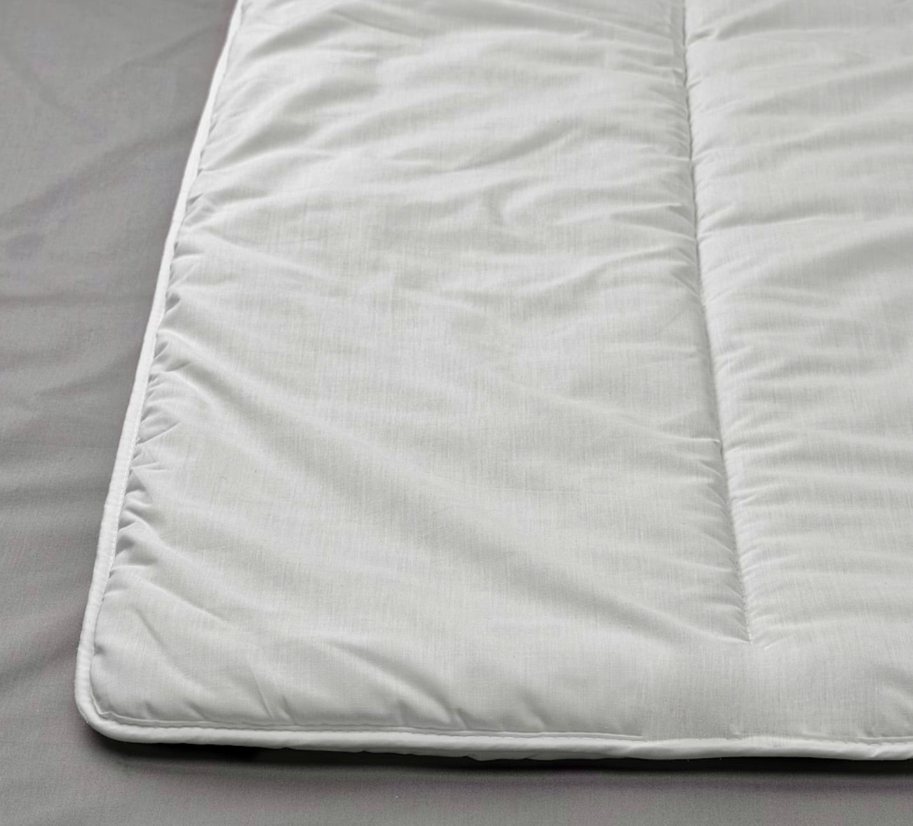 Comfy Comforter: Delight