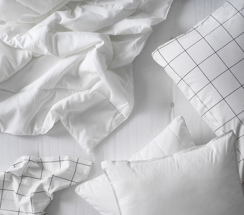 Comfy Comforter: Silky